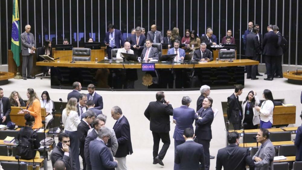 Congresso aprova LDO de 2026 com prazo para execução de emendas