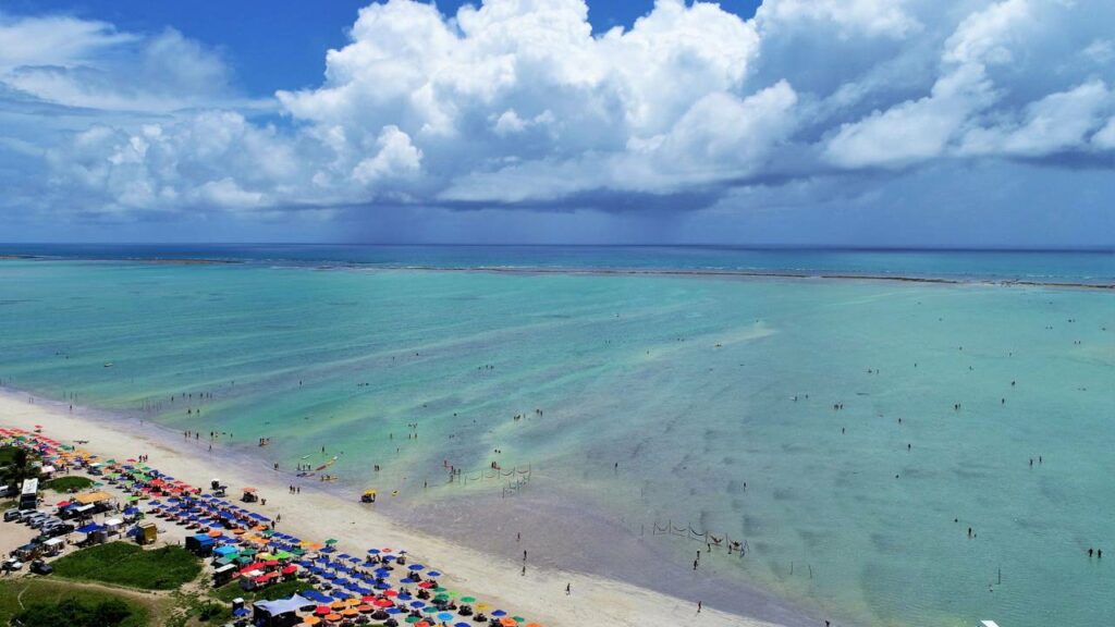 O Caribe Brasileiro é um paraíso de águas tão claras que parecem irreais