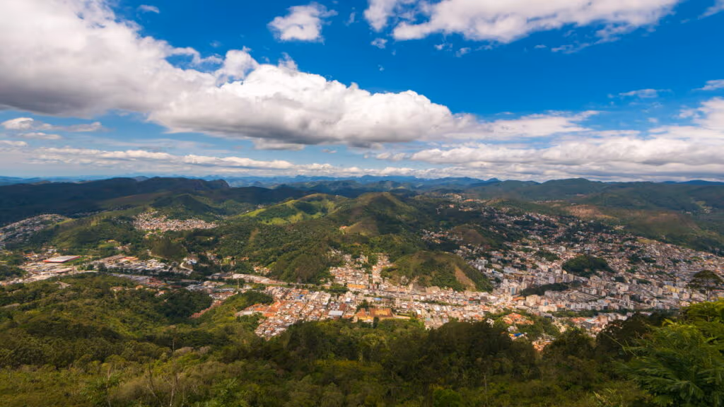 O refúgio nas montanhas do Rio de Janeiro onde natureza, indústria e qualidade de vida caminham juntas