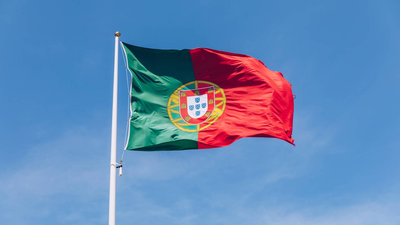 Nova lei da nacionalidade define Portugal como “aberto ao mundo” com regras claras de cidadania