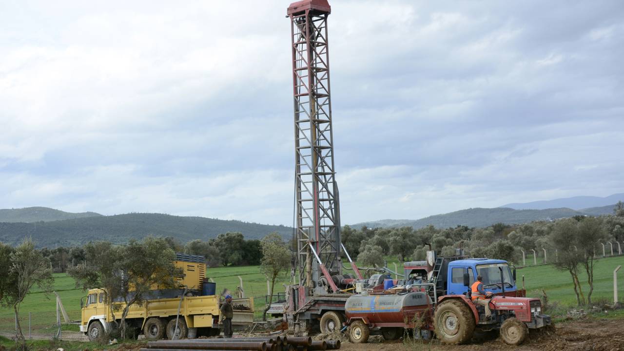O que diz a lei sobre perfurar um poço artesiano na própria casa?