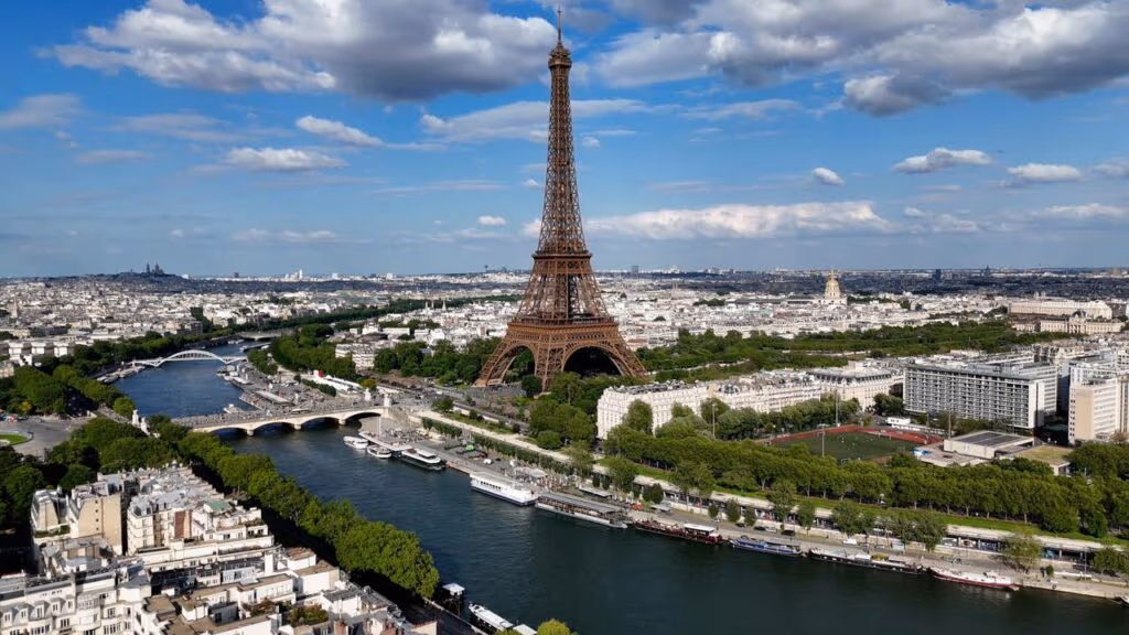 A cidade mais romântica do mundo continua sendo o sonho máximo dos viajantes brasileiros