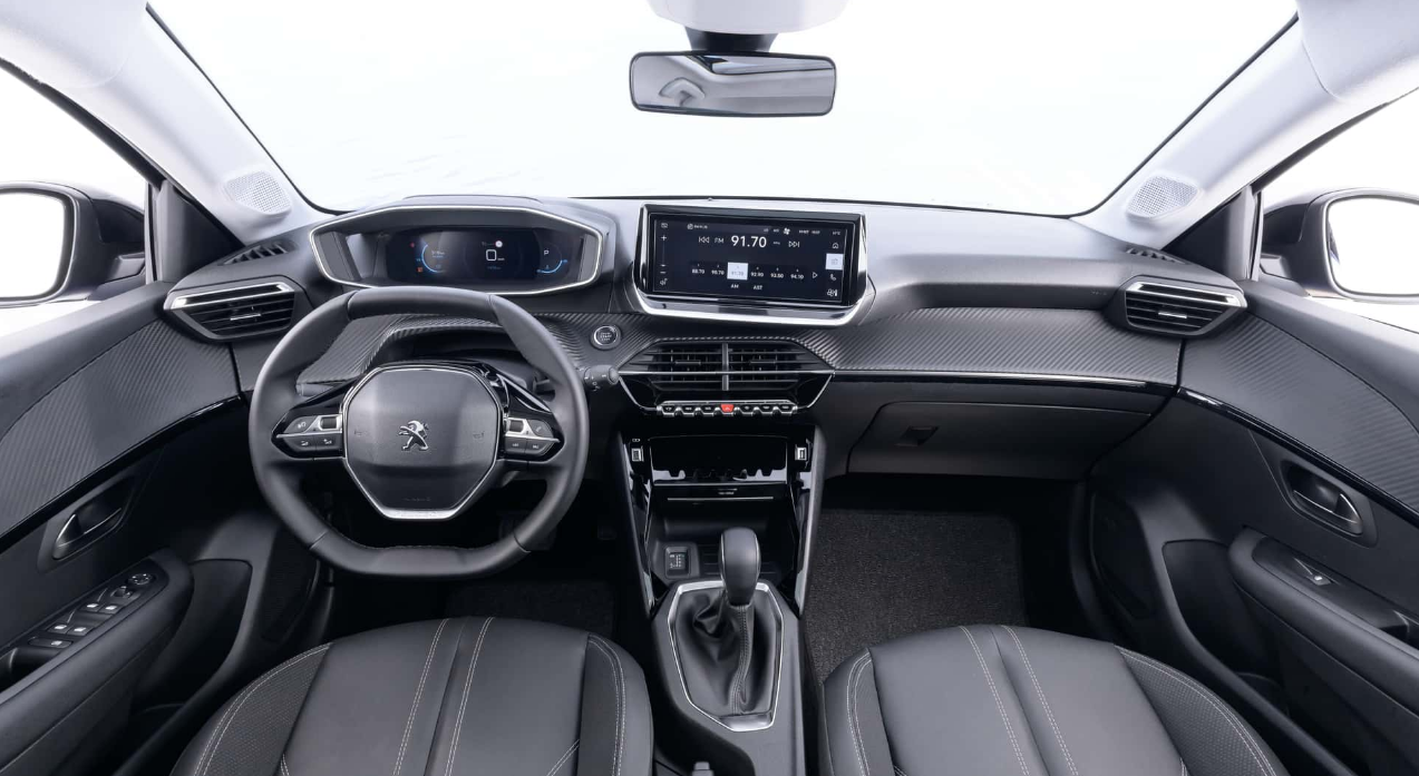 Peugeot 208 Turbo é o hatch perfeito para o motoristas exigentes em 2025