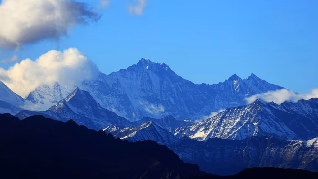 Acidente em teleférico a 2800 metros deixa mais de 100 feridos