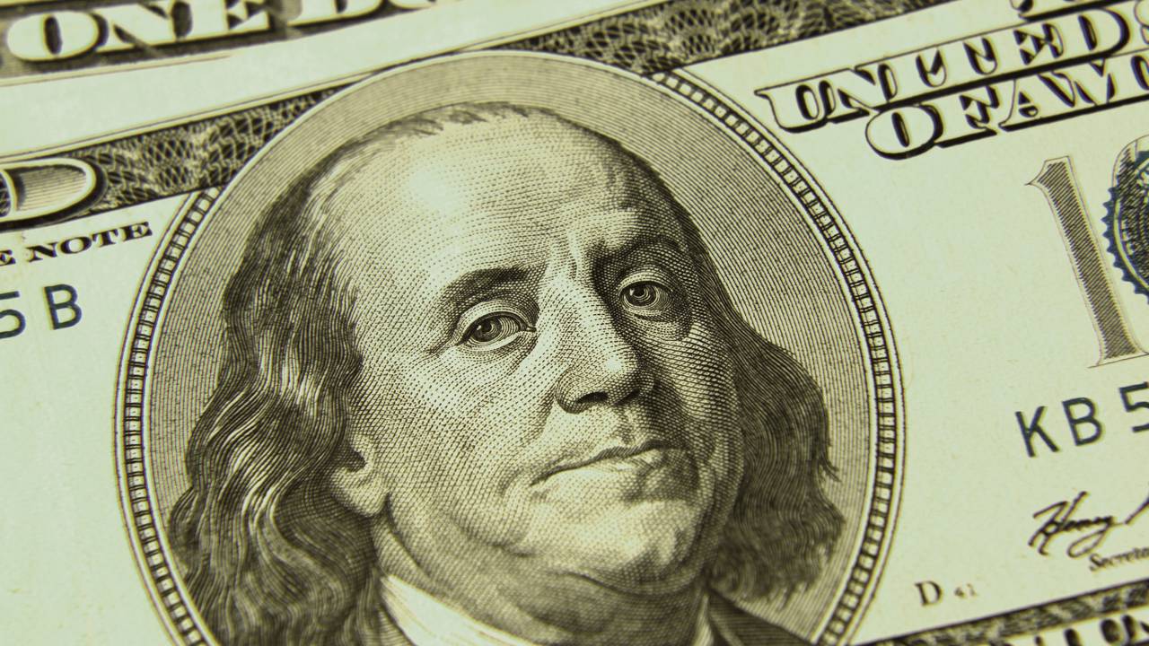 Por que Benjamin Franklin disse: “O dinheiro nunca fez o homem feliz. Quanto mais você tem, mais você quer”