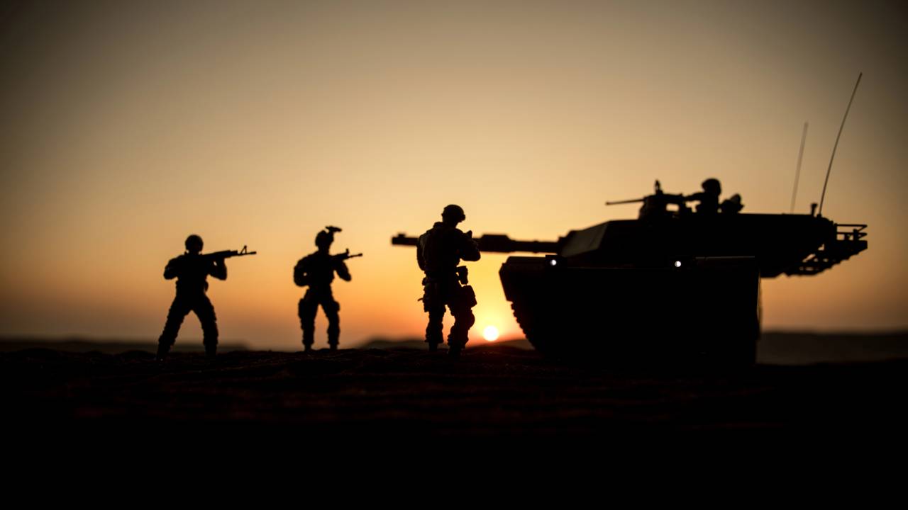 Quais países mais gastam com defesa militar?