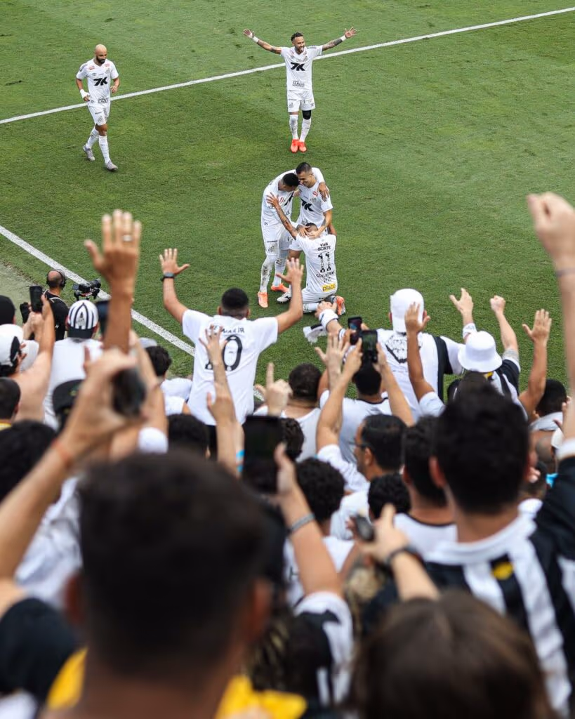 Santos atropela o Cruzeiro e escapada do rebaixamento na última rodada do Brasileirão