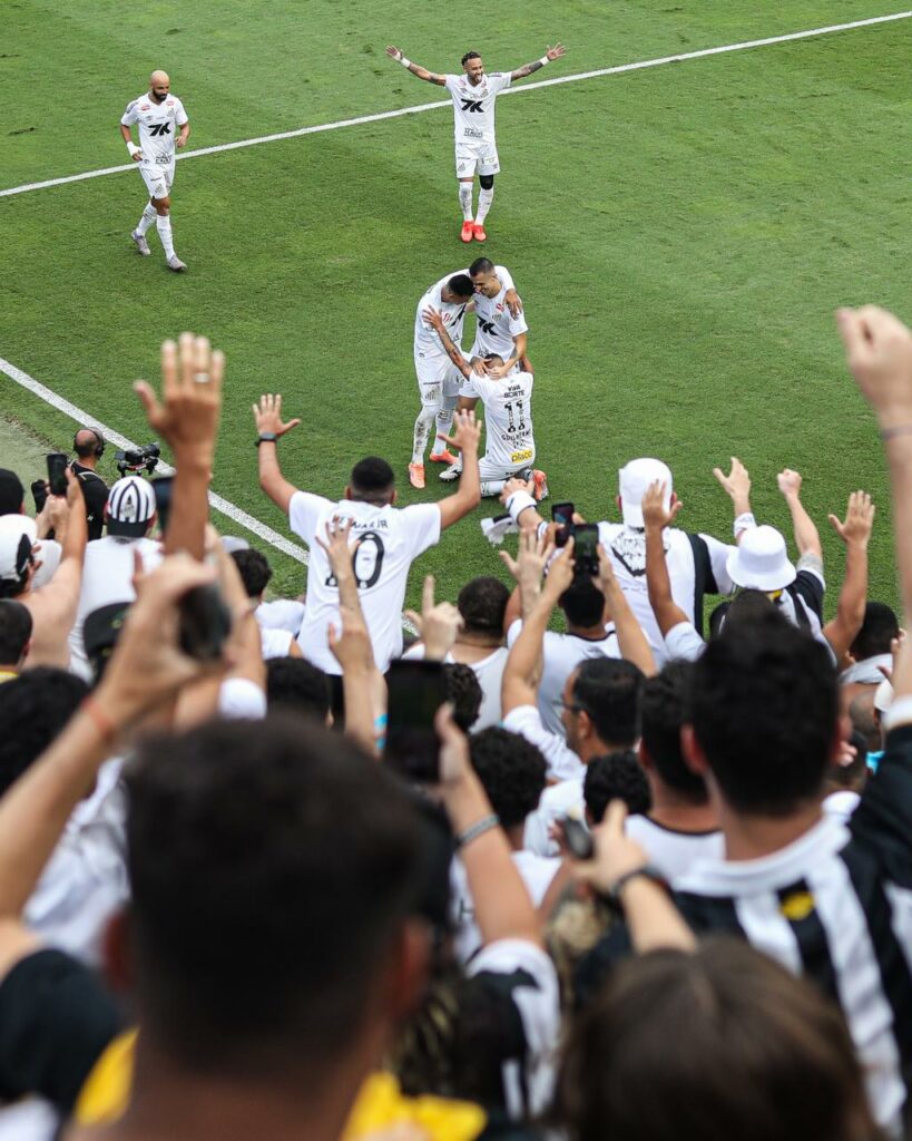 Santos atropela o Cruzeiro e escapada do rebaixamento na última rodada do Brasileirão