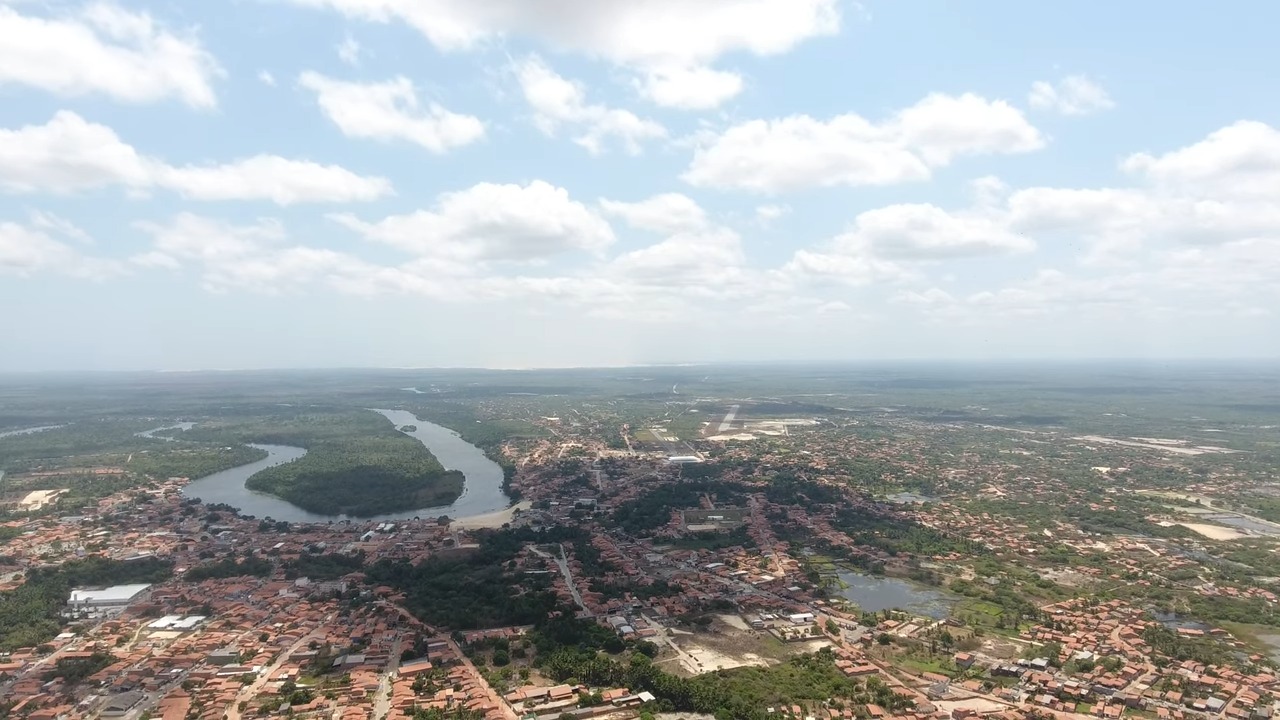 A cidade que protege o segredo das dunas e lagoas que criam o cenário mais incrível do Brasil
