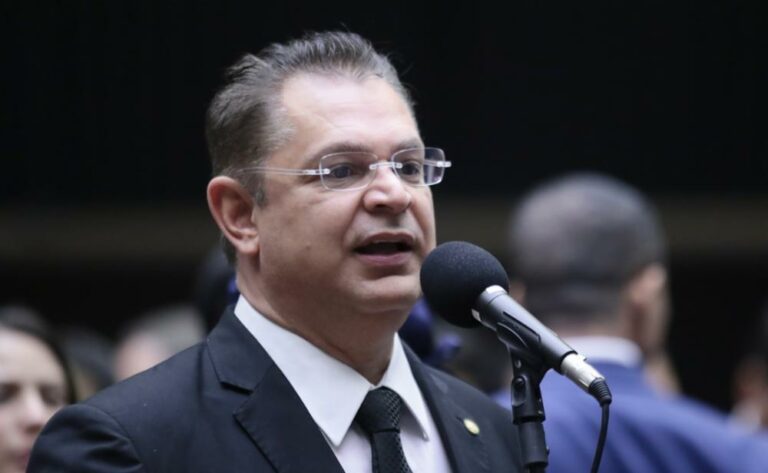 Lula trata evangélicos como “curral eleitoral”, diz líder do PL