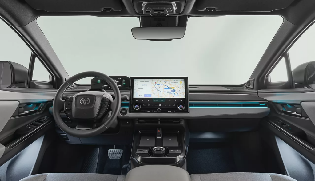 Com 600 km de autonomia, esse Toyota elétrico supera até mesmo o bZ4X