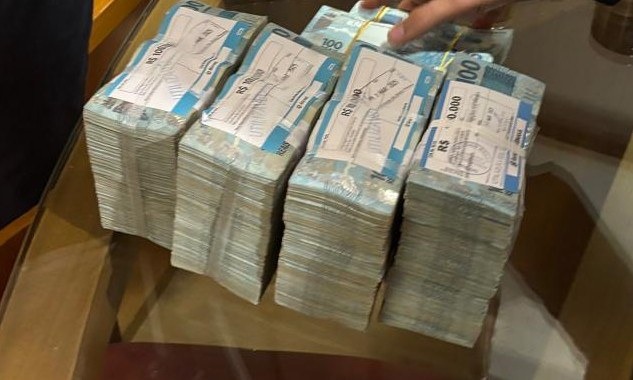PF apreende aproximadamente R$ 400 mil na residência do líder do PL na Câmara