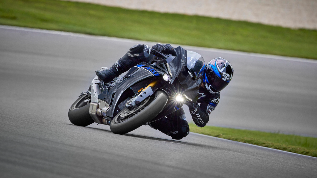 A ficha técnica da Yamaha R1 empolga, mas tem um porém que poucos consideram