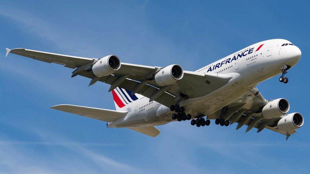 Pane em voo da Air France faz avião despencar do céu