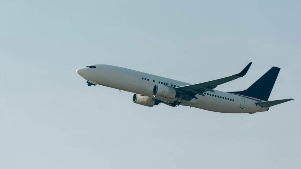 Como os aviões conseguem voar mesmo sendo tão pesados