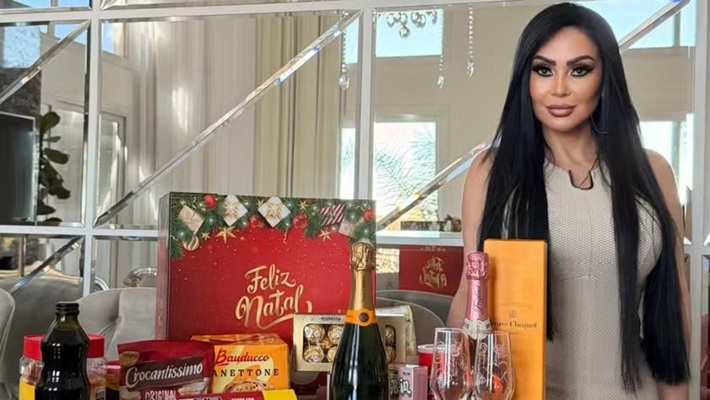 Influenciadora se defende após doar cestas de Natal com itens luxuosos