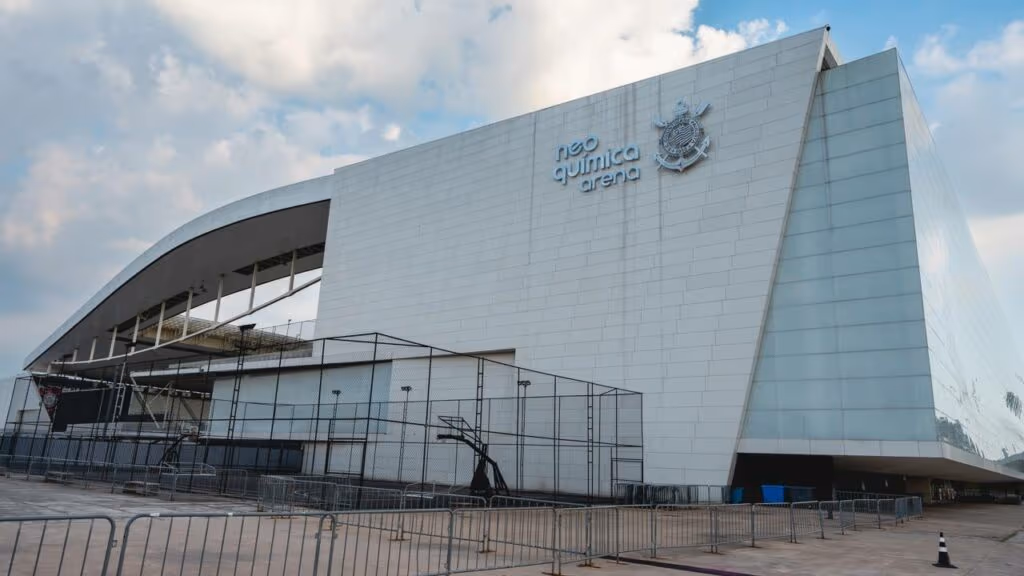 Torcedor morre atropelado por Policial Militar no estádio do Corinthians