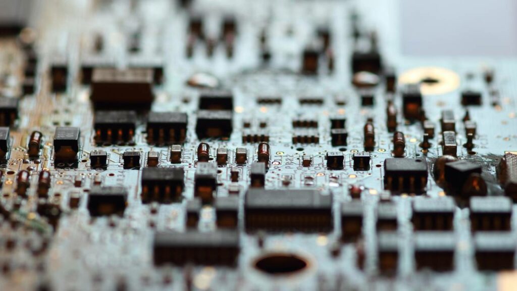 Caso o mundo acabe, veja isso para aprender a montar um computador do zero