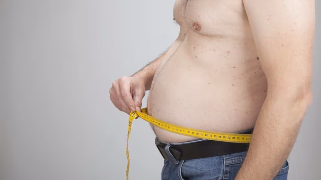 Dormir pouco engorda mesmo? A resposta não é tão simples