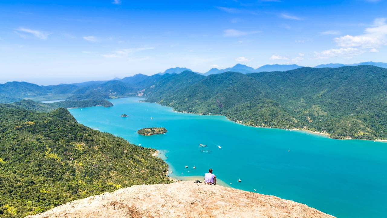 Essa península no Rio de Janeiro virou sinônimo de luxo, charme europeu e mar cristalino