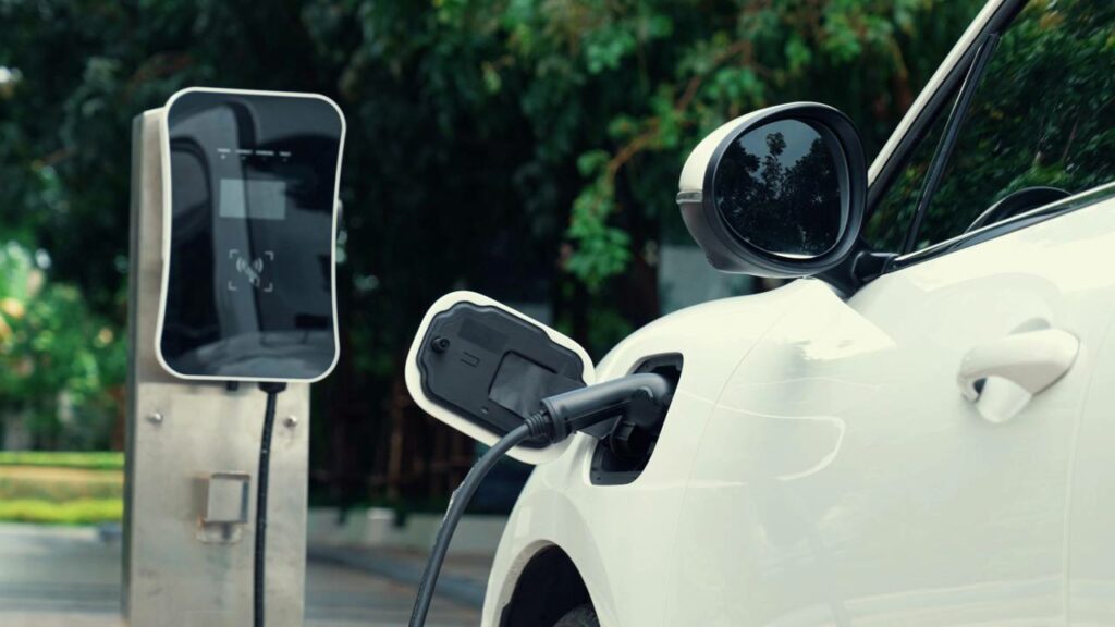 Carros elétricos realmente quebram menos que os a combustão?