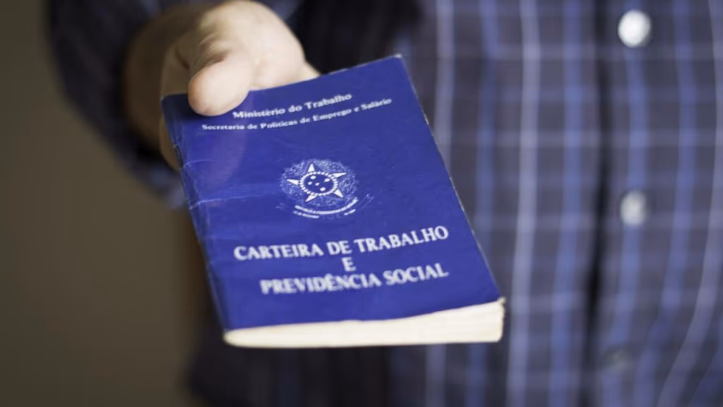 Fim da escala 6×1 elevaria custo trabalhista em 7,84%, segundo Ipea