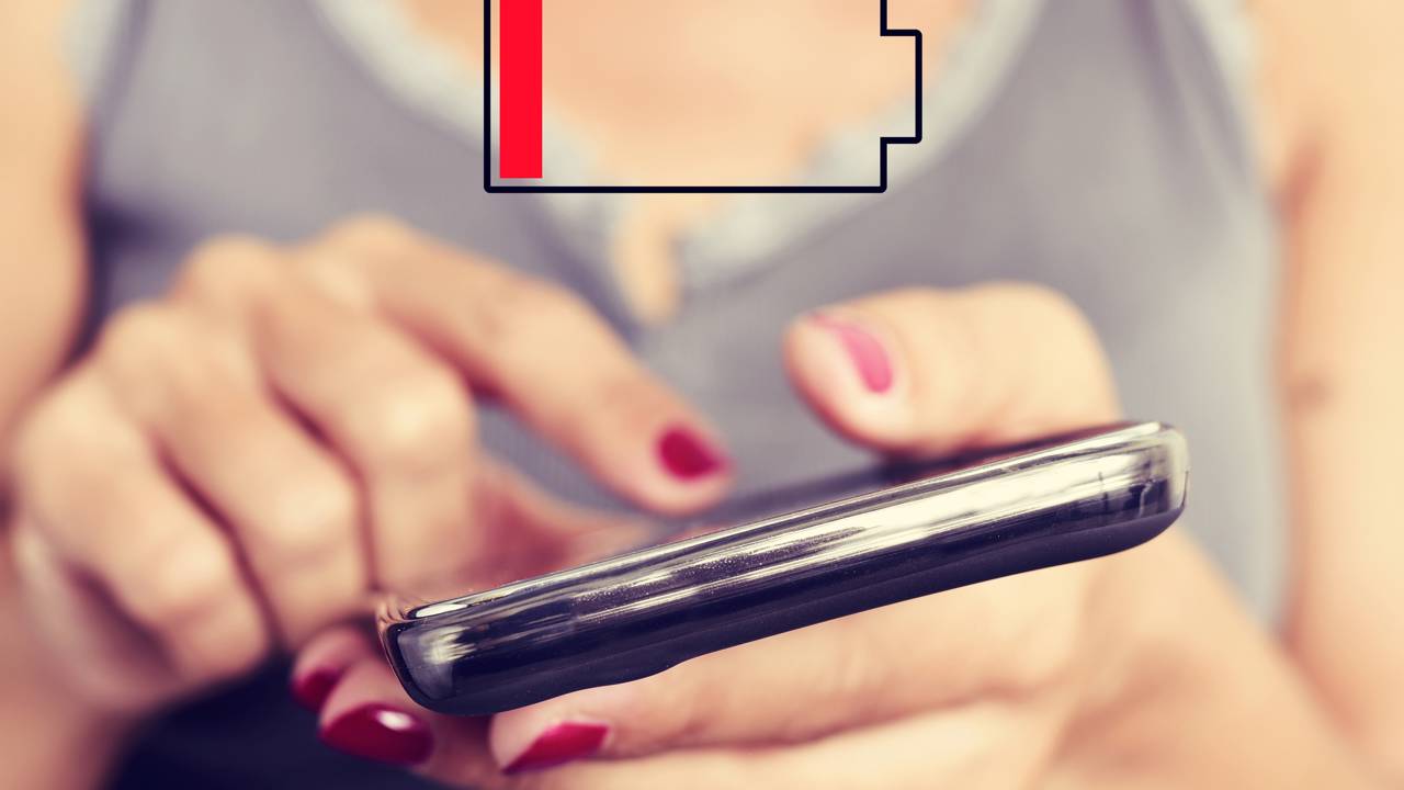 Por que o celular descarrega mais rápido no frio e parece perder bateria do nada