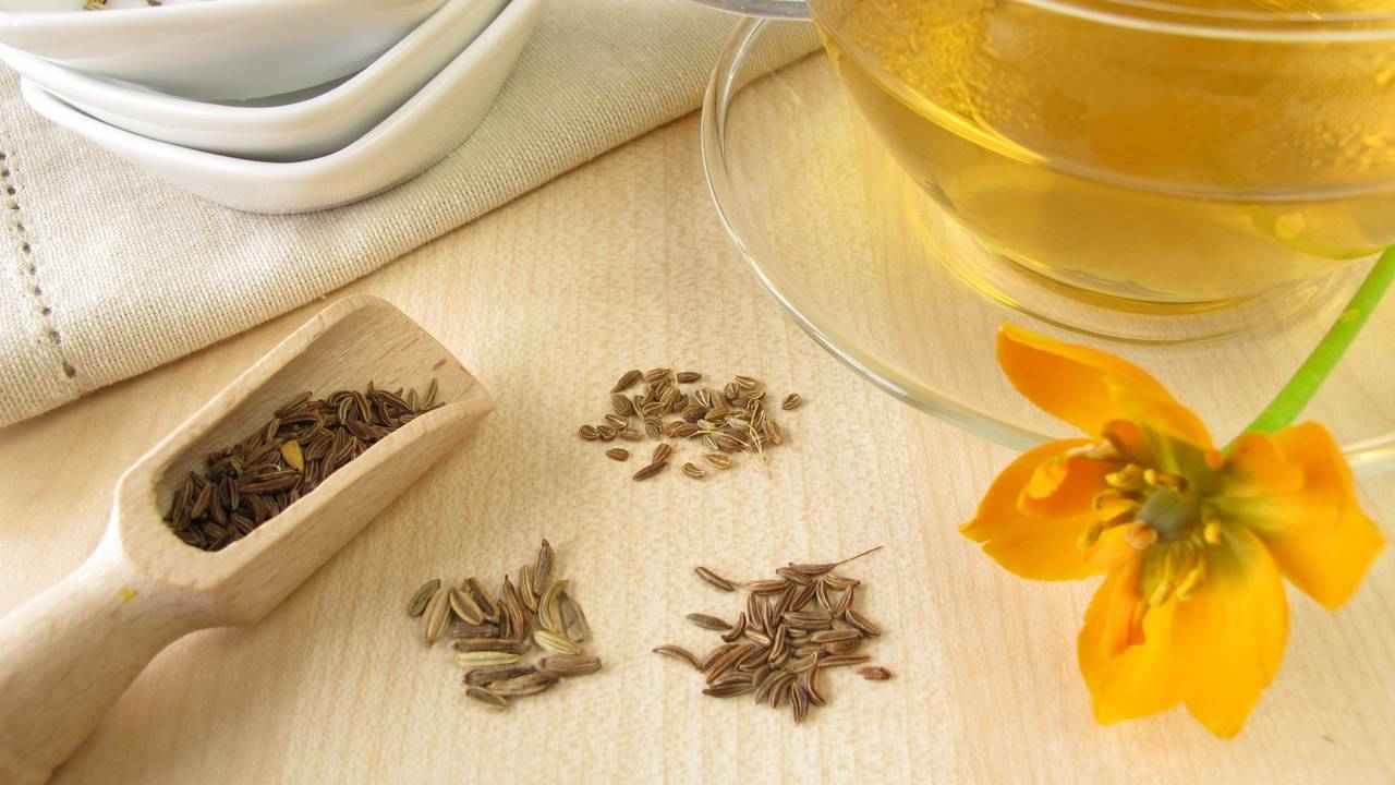 O segredo simples por trás do efeito digestivo do chá de erva-doce