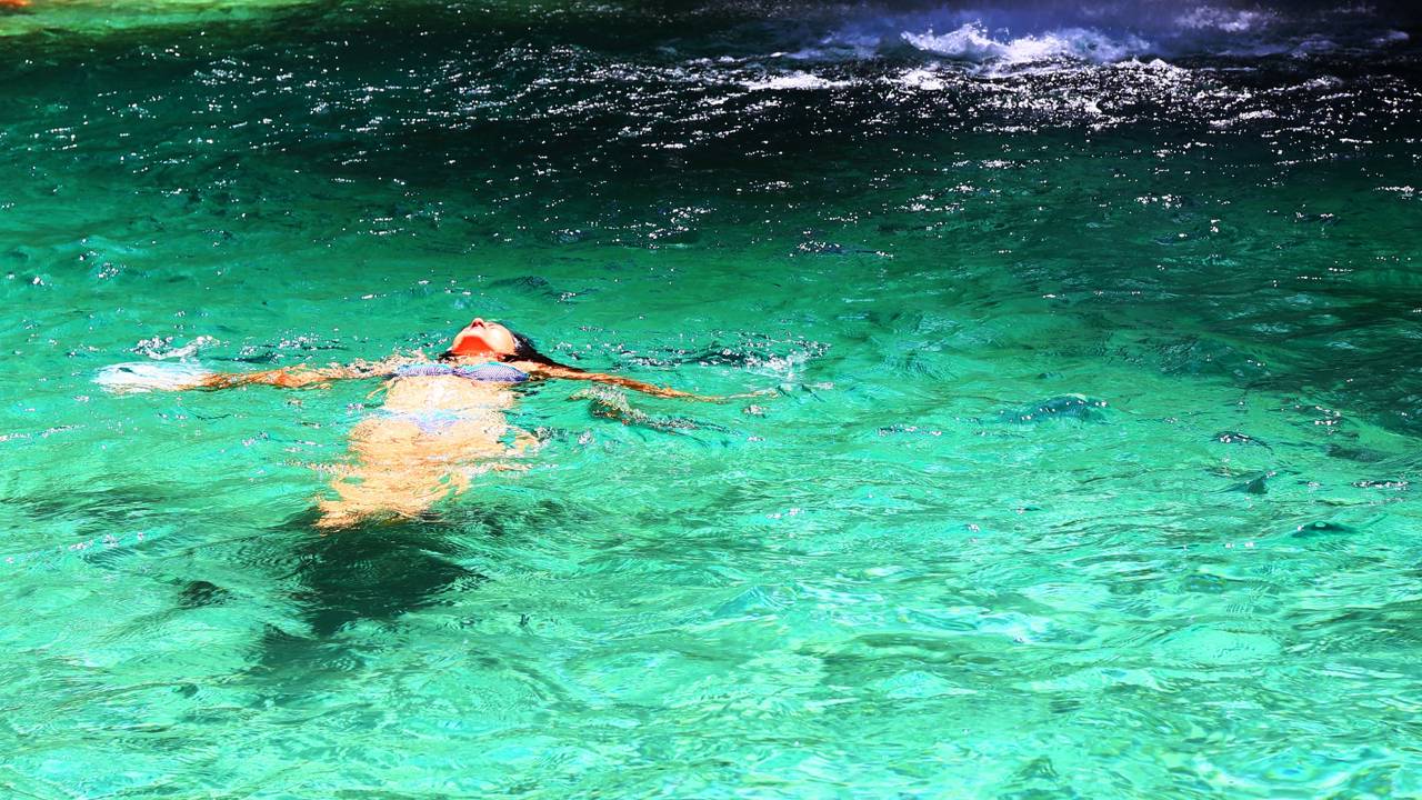 O refúgio brasileiro onde cachoeiras cristalinas e a energia da natureza mudam a forma de enxergar a vida