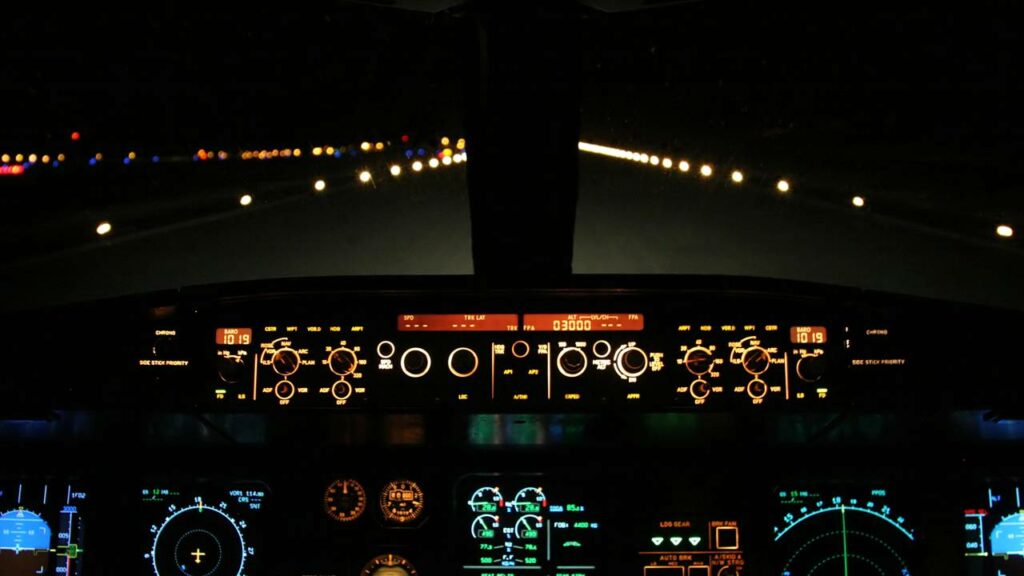 A luz baixa facilita a visualização em momentos de pouca luz externa - Créditos: depositphotos.com / fnalphotos