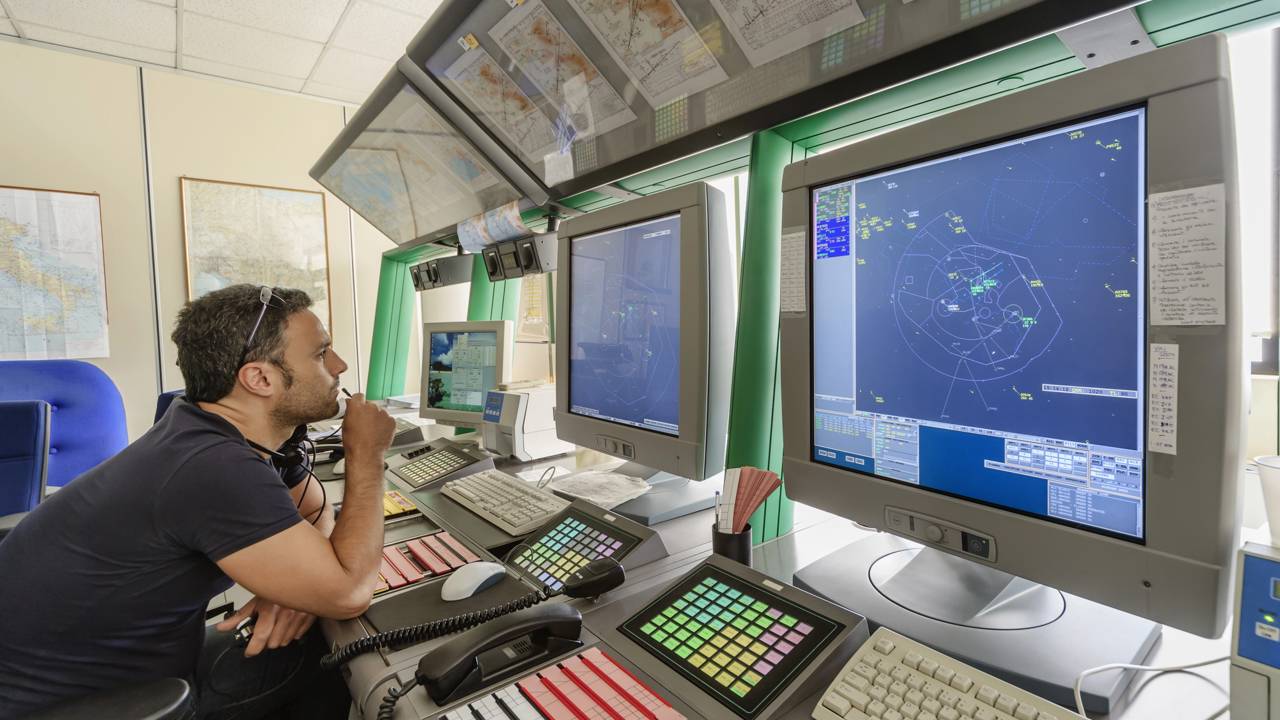 Profissões que parecem simples, mas pagam mais do que muitos cargos formais