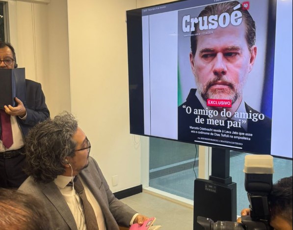 Crusoé: Relatório de liberdade de expressão cita censura à capa de Crusoé