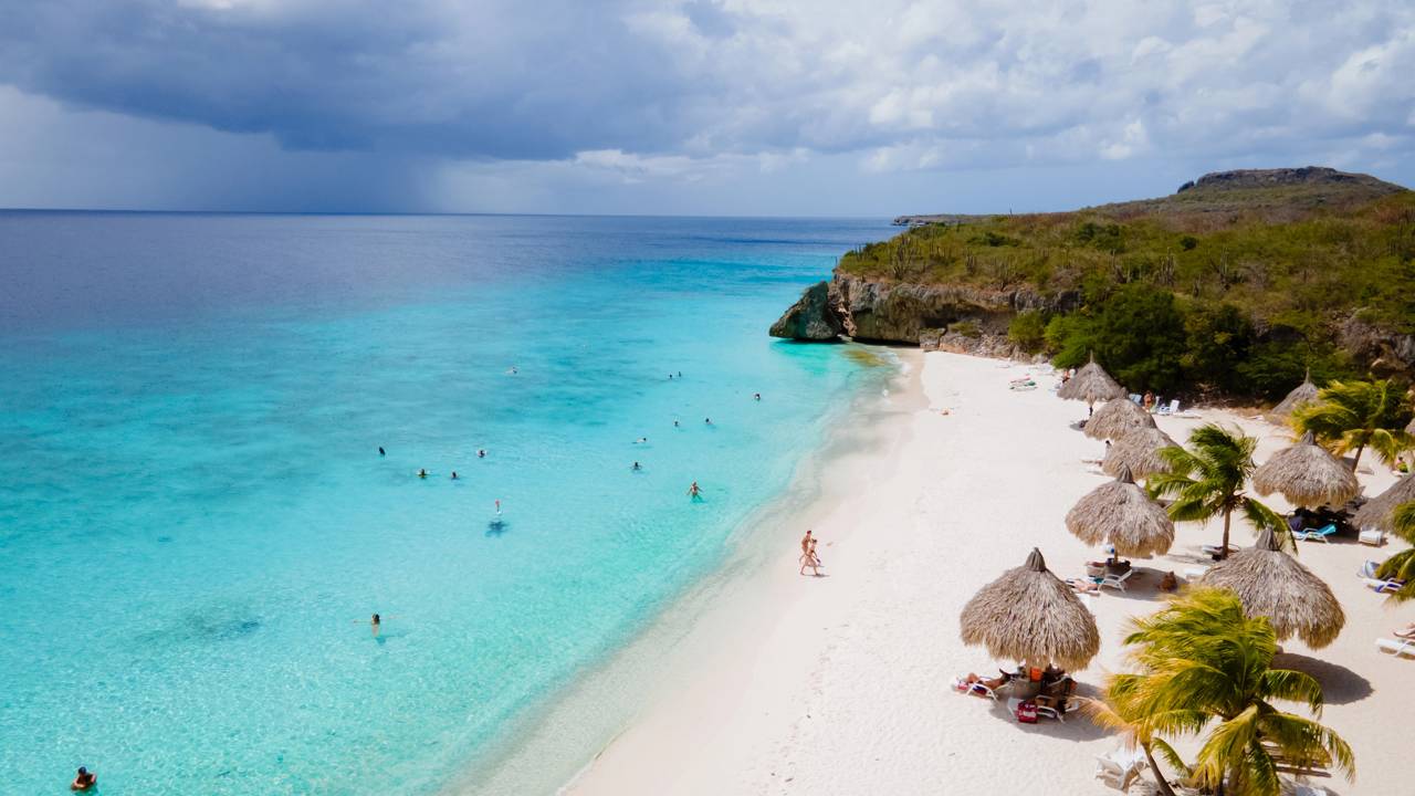 4 aeronaves escapam de colisão em Curaçao