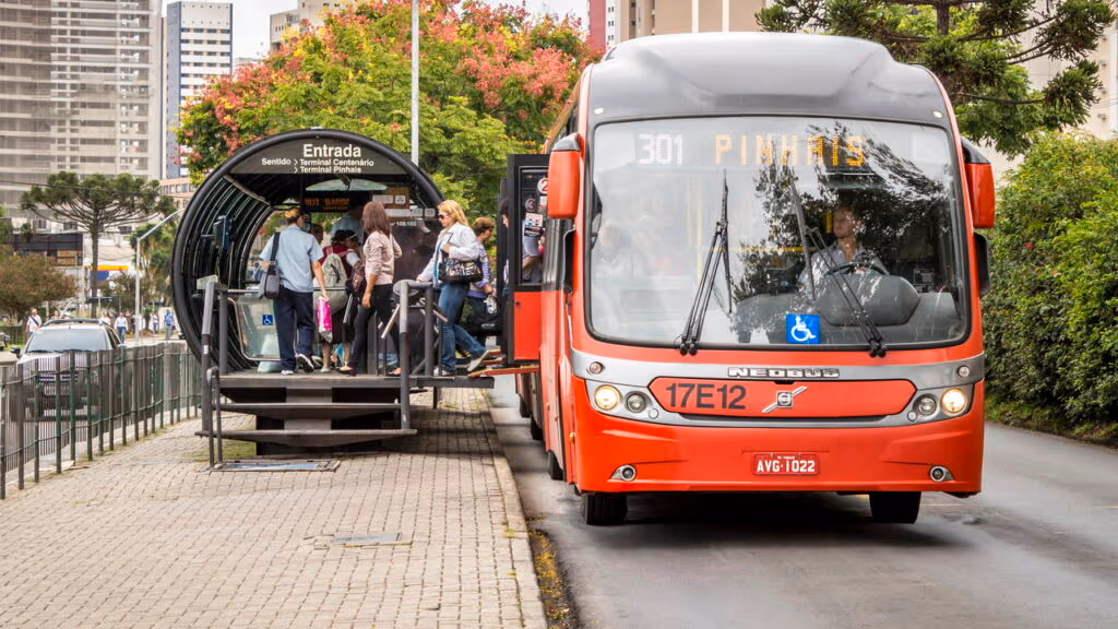 Curitiba se torna a capital mais ágil para se abrir uma empresa no Brasil