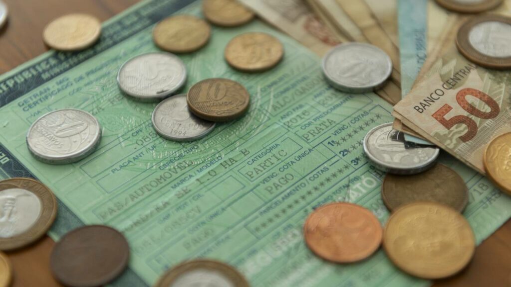 Quem não vai pagar IPVA em 2026? Veja quem pode ficar isento