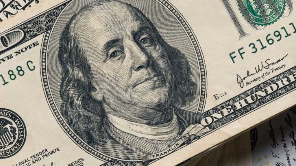 Quanto custa o dólar hoje, 21/12, no Brasil? Entenda como a cotação afeta preços e decisões