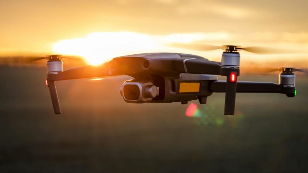 Como uma piloto com atrofia muscular dominou o mundo dos drones