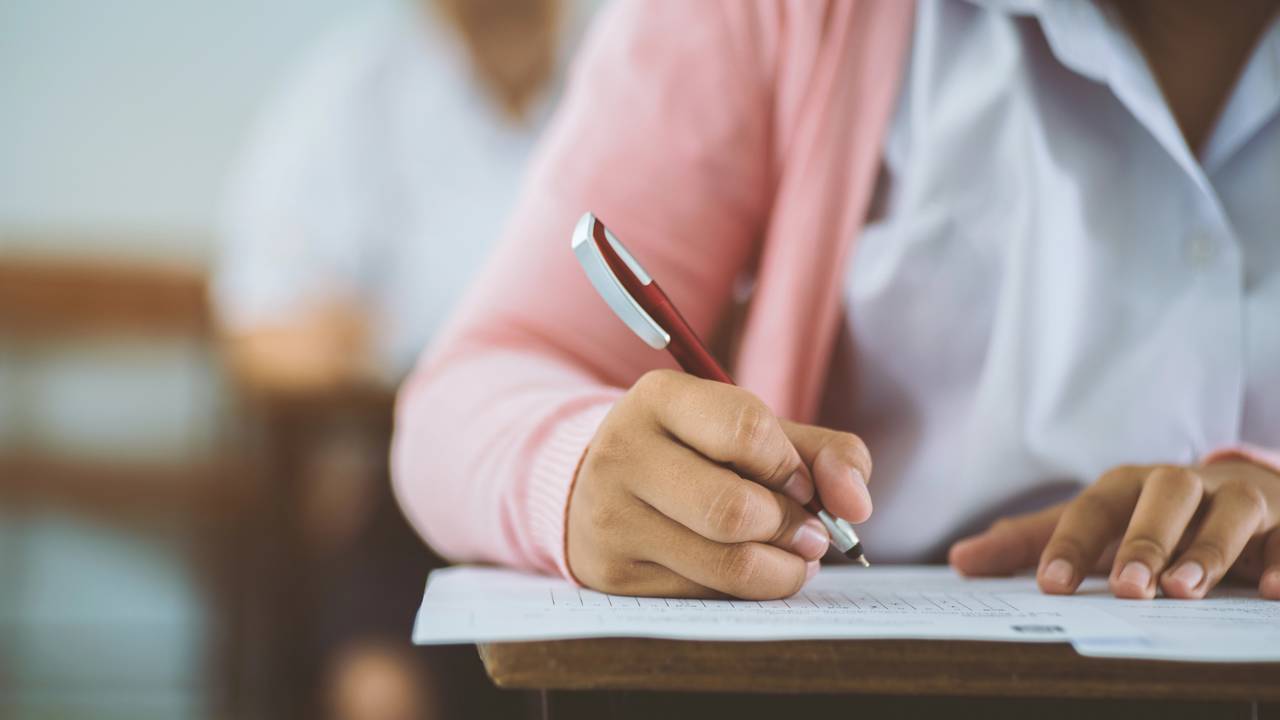 FUNAI abre 900 vagas imediatas com salários de até R$ 6 mil em novo processo seletivo