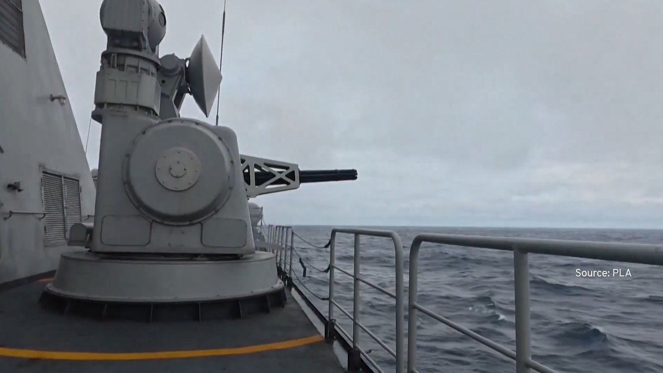 Taiwan segue em alerta mesmo com retirada de navios chineses