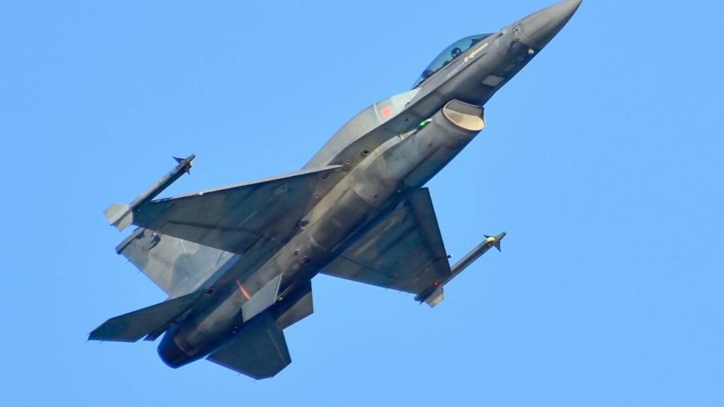 O Paquistão opera os F-16 desde os anos 80 - Créditos: depositphotos.com / thelefty