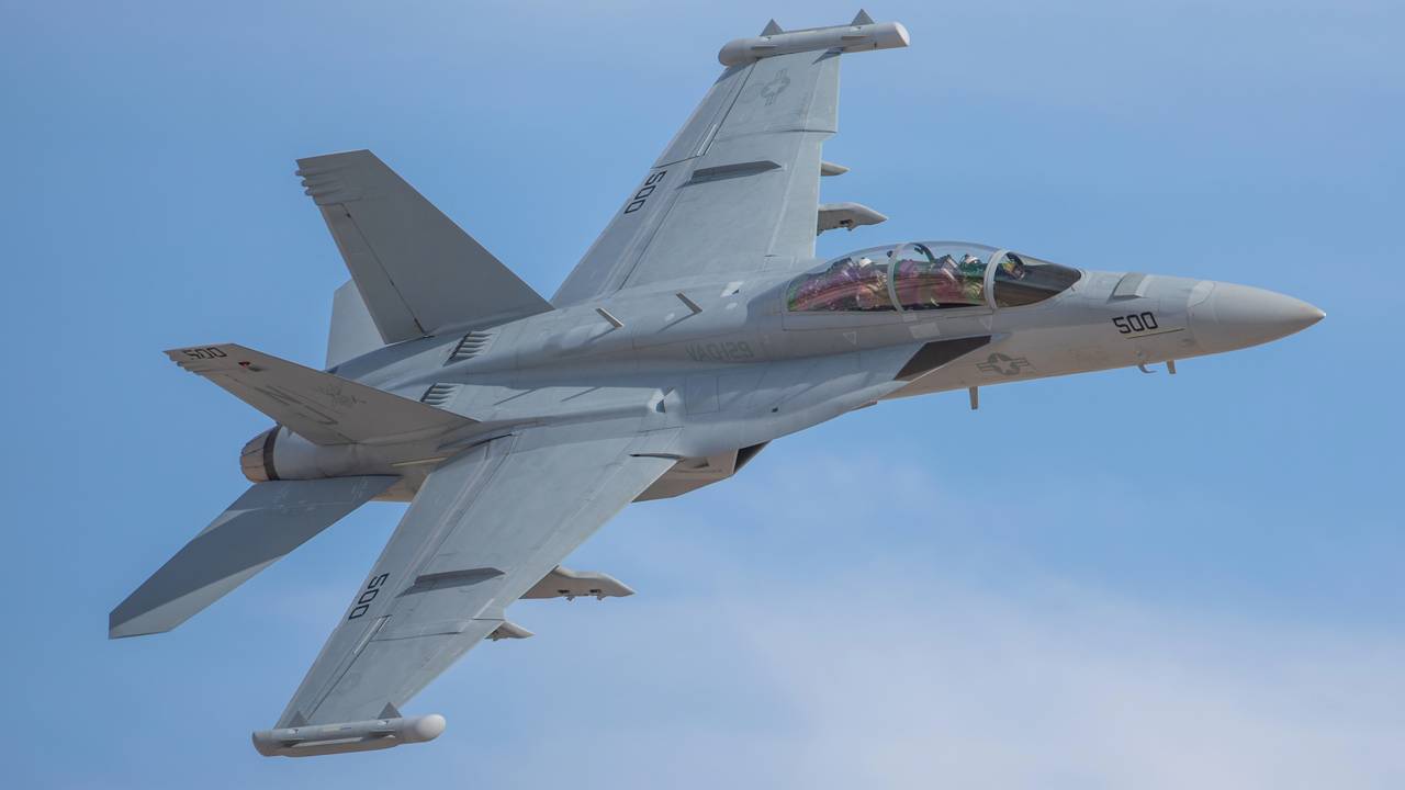 EUA autorizam pacote de US$ 200 milhões para manter os caças EF-18 da Espanha em operação