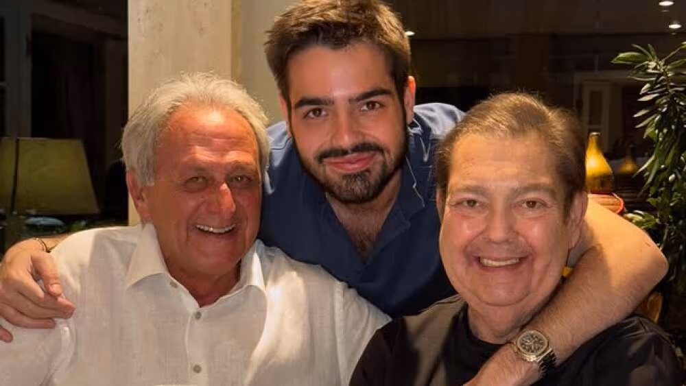 Fora da TV, Faustão faz rara aparição pública