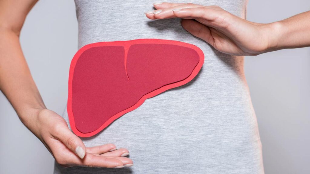 Se você bebe nos fins de semana e tem mais de 30, isso pode estar afetando seu fígado