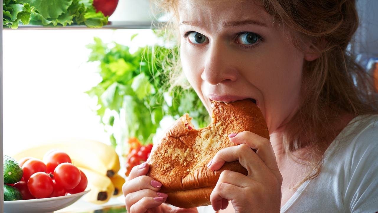 Por que sentimos fome mesmo logo após comer