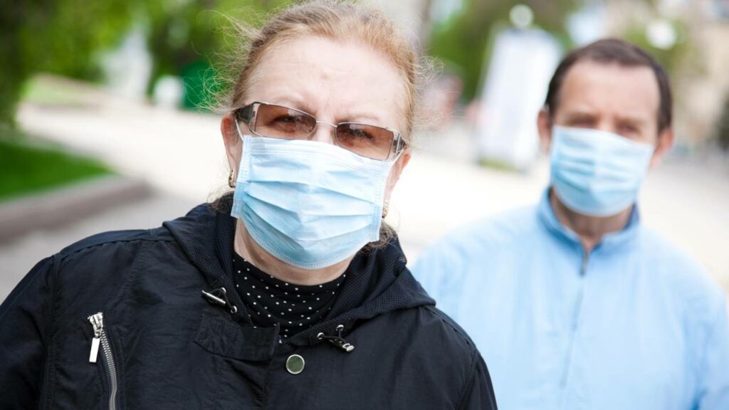 “Super Gripe" nos EUA fecha escolas, restringe hospitais e pode chegar rápido