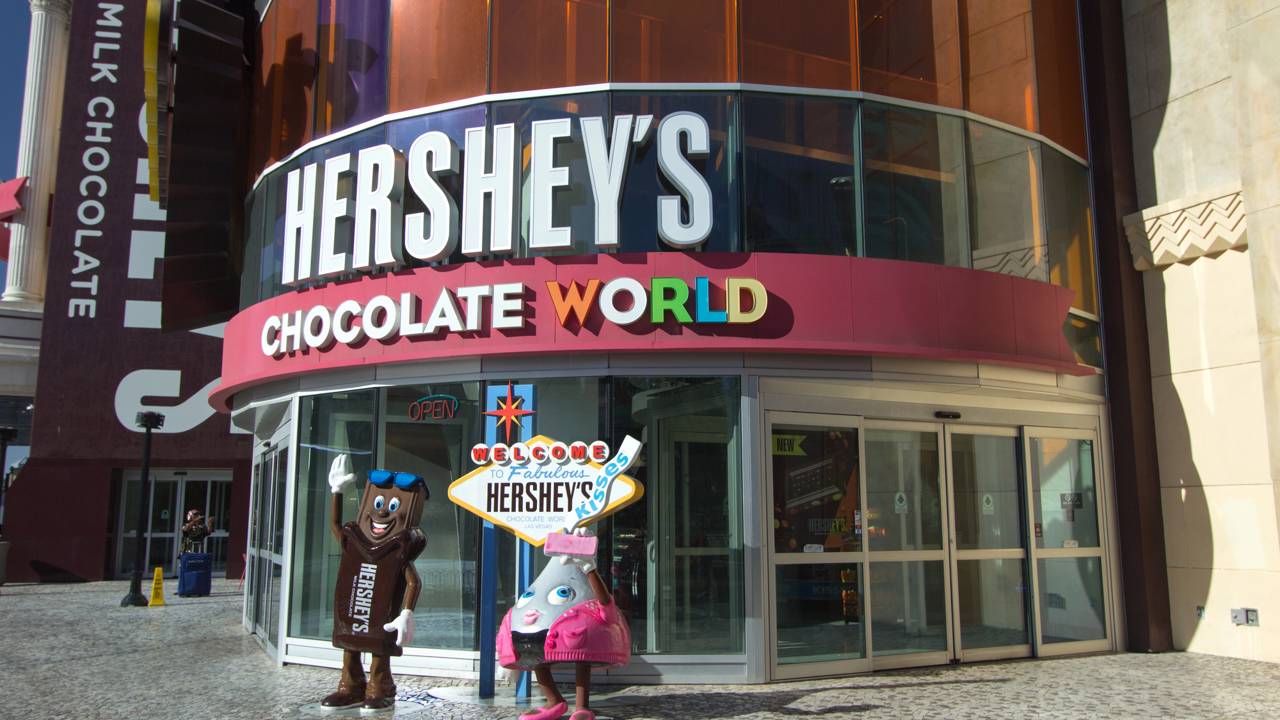 Do zero ao império de chocolate bilionário! A história por trás da Hershey’s
