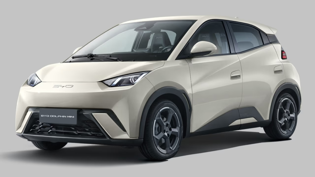 O compacto elétrico chama a atenção pelo seu visual futurista - Divulgação/BYD