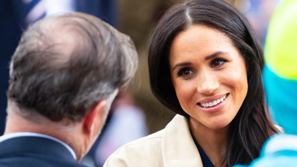 Meghan Markle decide tentar contato com o pai após amputação