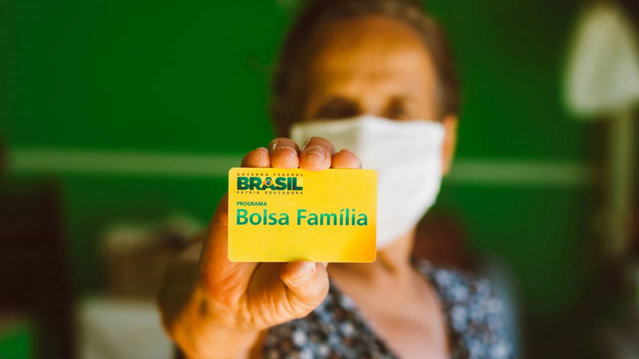Arrumou emprego e recebe Bolsa Família? Veja o que muda no benefício