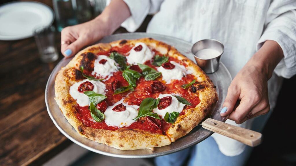 Pizzaria declara falência mesmo com investimento de jogador milionário